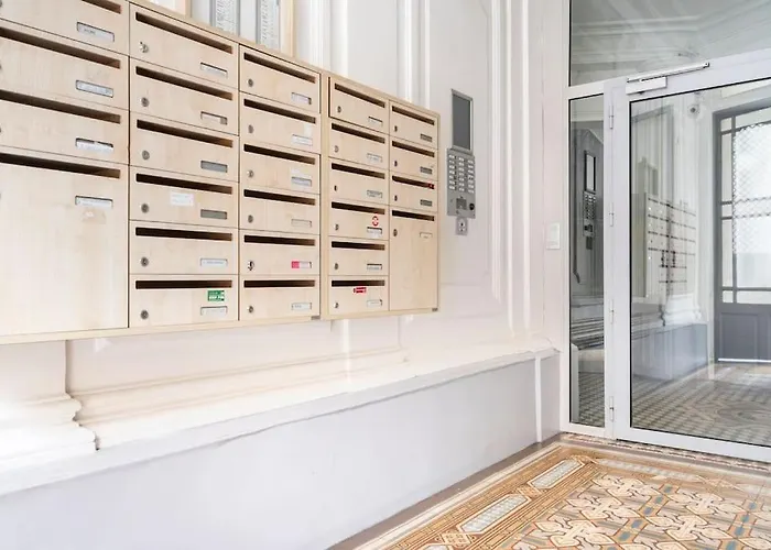 Apartamento Moderne Renove Et Spacieux, Au Coeur De *